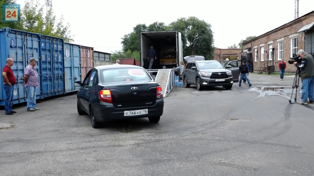 9 в этом году и 54 с начала СВО: фура с гуманитарной помощью взяла курс из Хакасии на Донбасс
