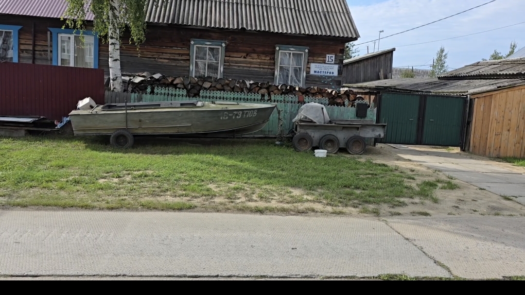 Сходил в Ларьяк.На ужин плов.Дождь не дал порыбачить.