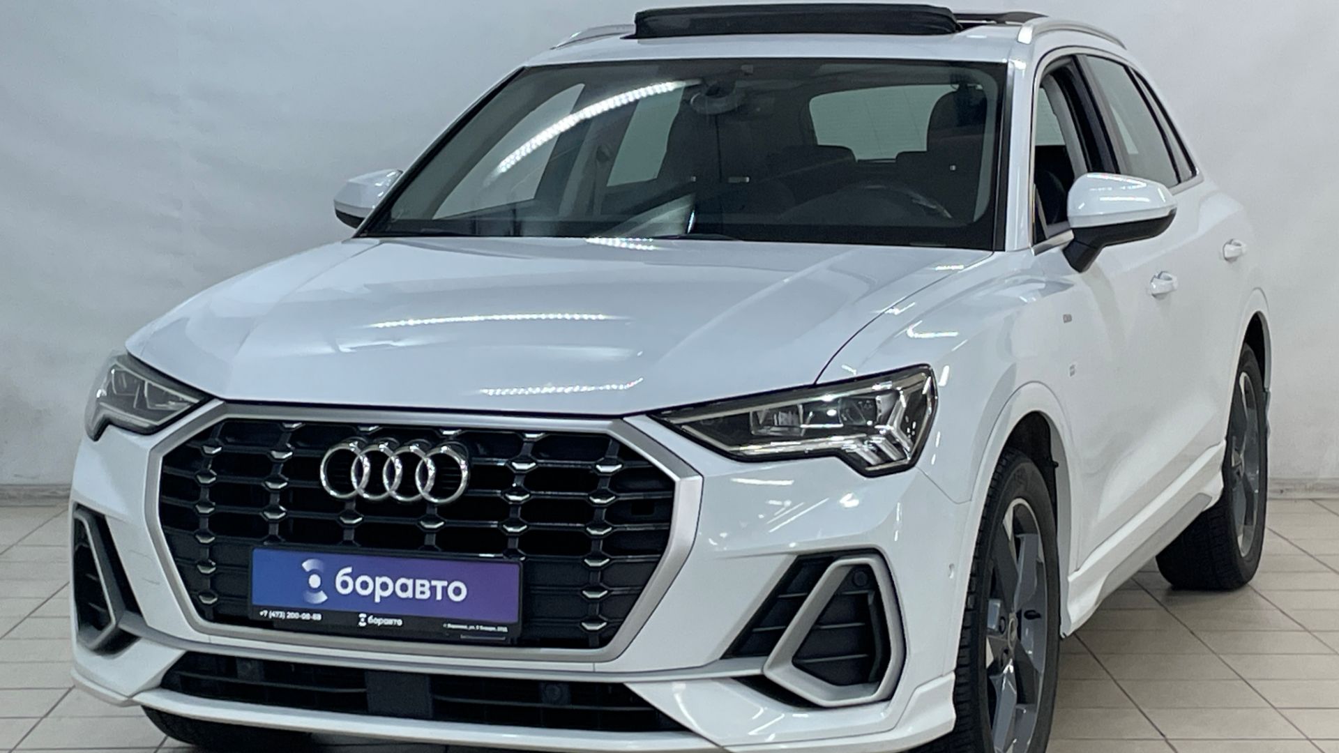 AUDI Q3