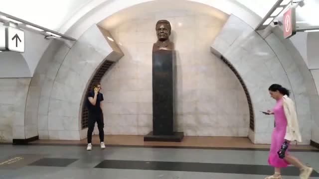 Станция метро Тургеневская (Кирова) интерьер, пассажиры, поезда Линия Москва