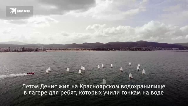 Биофизик в старинном кафтане бороздит Енисей на струге