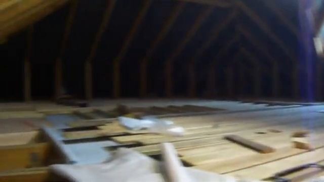Утепление чердачного перекрытия между лаг и мансарды между стропил