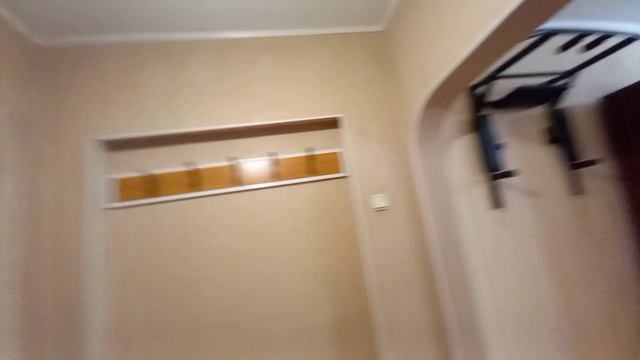 Студия. 
В.Высоцкого д.62, до Метро Золотая нива 20 - 25  минут на транспорте