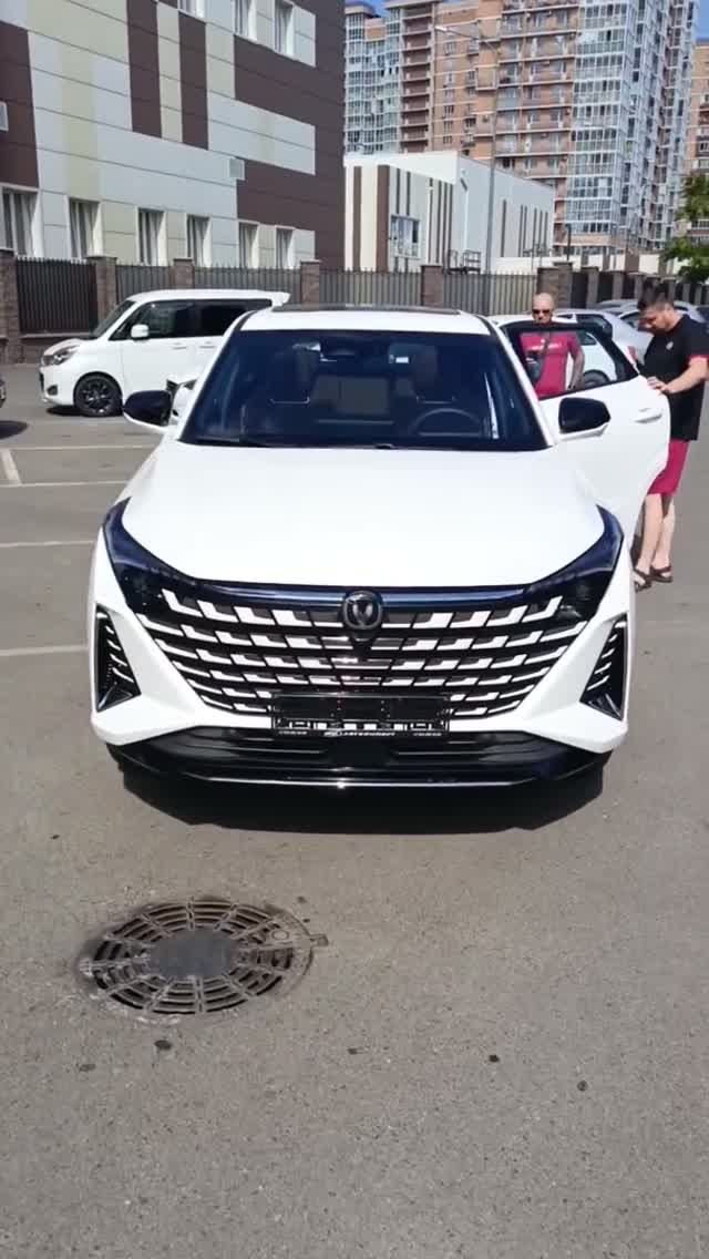 Changan UNI-Z белый на терракоте