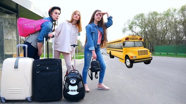 КАНИКУЛЫ! Едем в ЛАГЕРЬ ЧТО ТО ПОШЛО НЕ ТАК