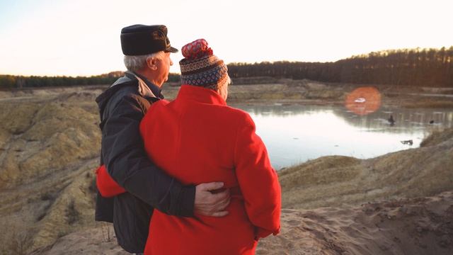 Мы вдвоём уже 40 лет. Монтировала и плакала.