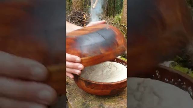 Кальцоне с хрустящей корочкой у костра