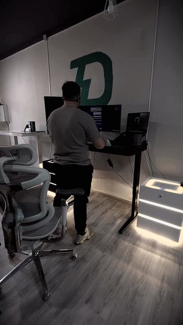Do You Choose To Work Standing Or Sitting? I Choose Health.