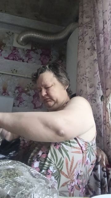 Трава  сухая,куда,девать