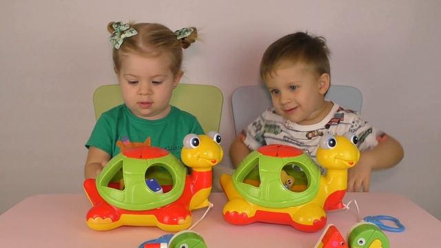 Обзор Игрушки ЧЕРЕПАХА-ЗНАЙКА Летсплей Kiddieland Распаковка сюрприз игрушек черепаха сортер