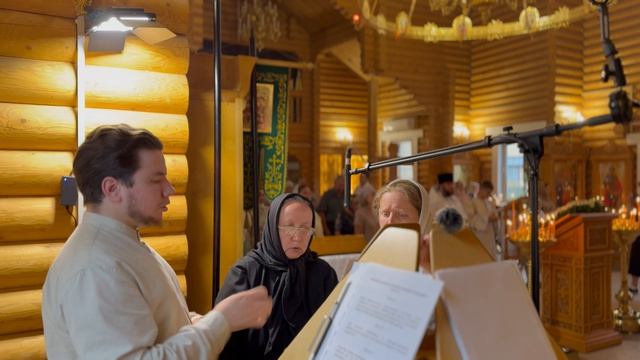 Стихира Преображения «Божества Твоего Спасе…», подобен «Радуйся»
