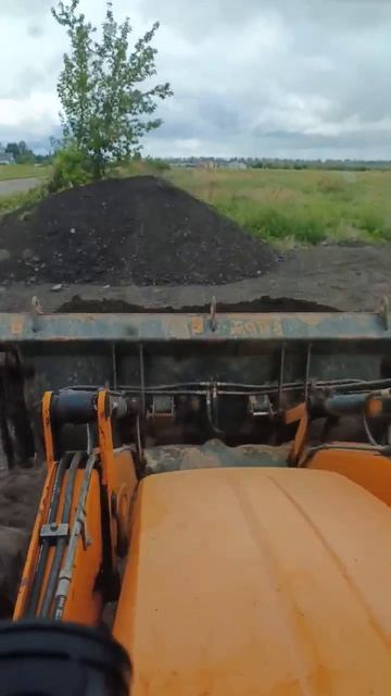 складирование крошки 🚜🪨работа на Jcb4cx#JCB #рек #работа #асфальт #экскаватор