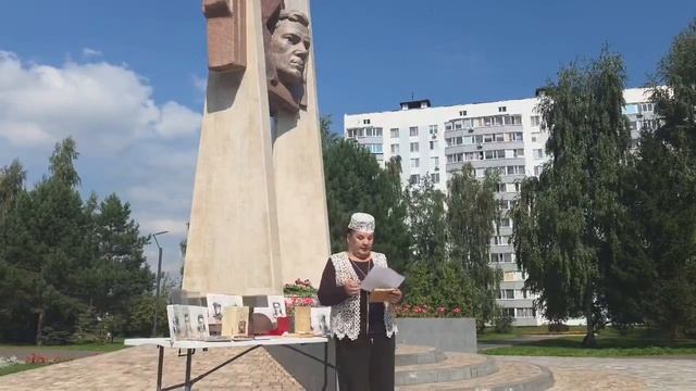 Зөләйха Минһаҗева - шагыйрә