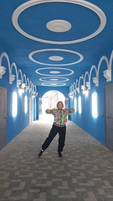 Zumba на сцене ИльТЮЗиона. Успеваю пока свободно😂😂😂