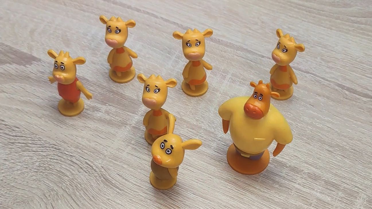 Оранжевая корова. Мишка Костя. Игрушки для детей. Медведь Костя