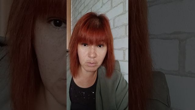 Коромысло- полезная штука. Отпугивает, помогает выйти замуж и приструнить злого мужа.