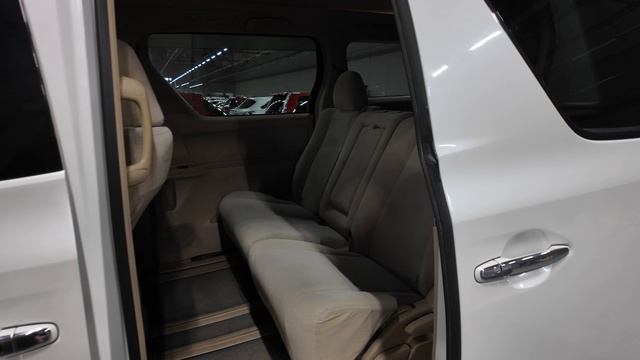 Toyota Alphard 2009