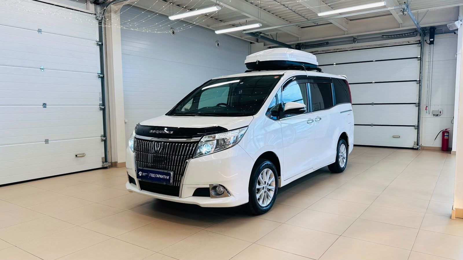 Toyota Esquire 2016 год
