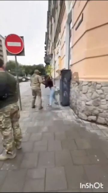 Ще не вмерла.