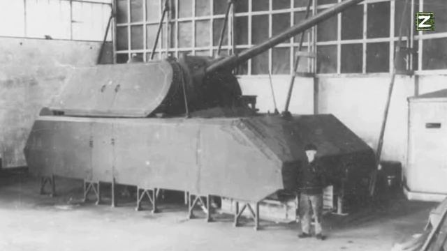 Maus — самый тяжёлый танк когда-либо построенный в металле Почти 190 тонн брони, мощная 128-мм пушка