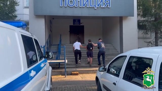 В Томске полицейские задержали подозреваемого в незаконном сбыте наркотического средства