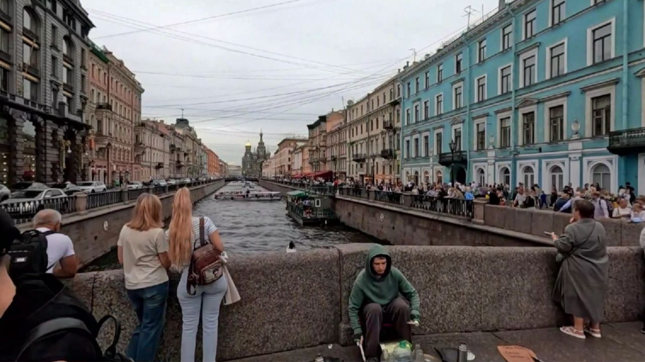 Петербург лучше Москвы