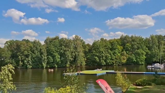 Вид на Клязьминское водохранилище днём и поздним вечером