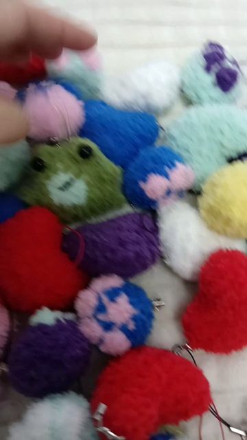 Вяжу мелочь для лотерейной игры Поймай удачу 🤞 от Мимисити #амигуруми, сердечко, Таба_лапка, жабки,