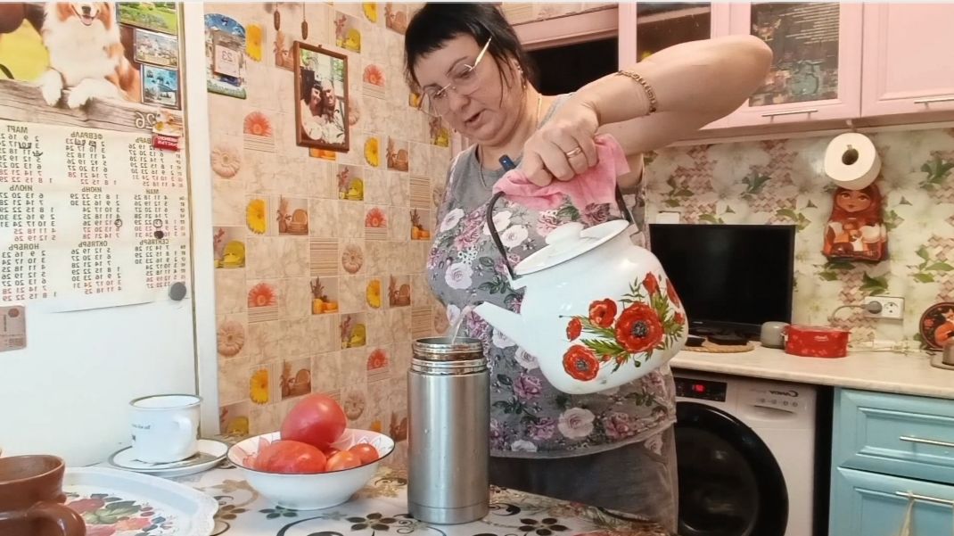 ВСЁ ИДЁТ СВОИМ ЧЕРЕДОМ, ЖИЗНЬ ОБЫЧНЫХ ЛЮДЕЙ