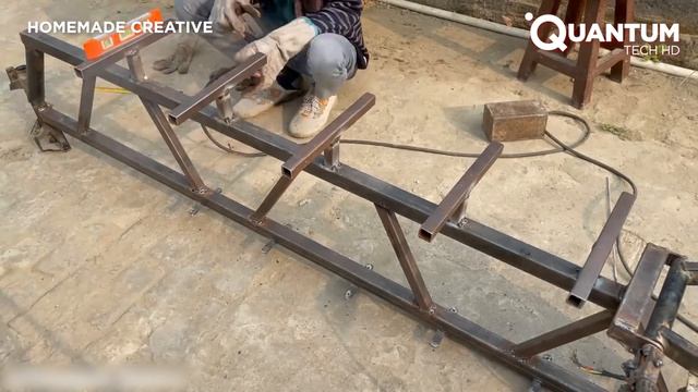 Мужчина строит 7-местный велосипедный автобус на солнечной энергии  от HomeMade Creative