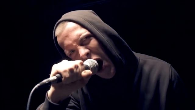 Wolf Down - Flames Of Discontent (Official Video)