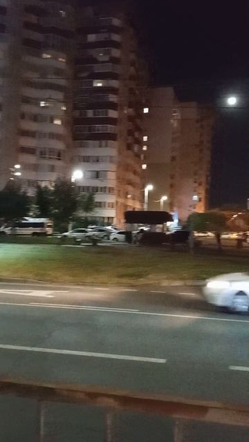Прекрасного вечера 🌎🌖👀 #луна #вечер