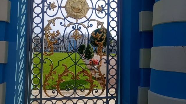 Пушкин, прогулки по паркам, Александровский, Екатерининский дворец