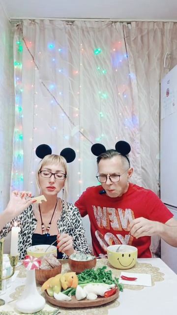 Острый супчик😋😋😋,фрагмент мукбанга