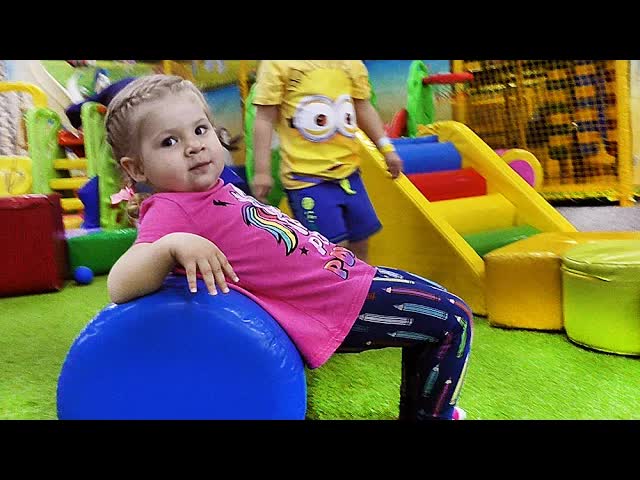 Влог: 1 год каналу Kids Diana Show - парк развлечений в день рождения