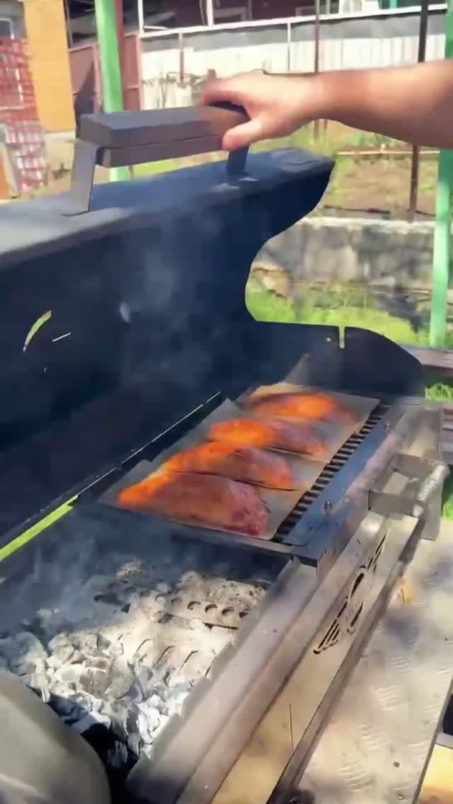 Мясные конвертики на гриле.