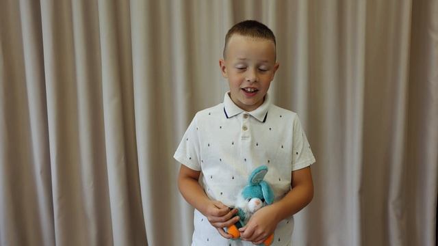 Смирнов Иван, 7 лет. Н. М. Рубцов «Про зайца»