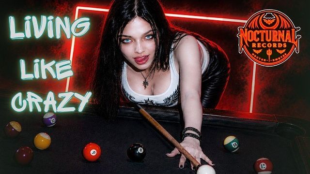 Luara - Living Like Crazy (Official Music Video)
