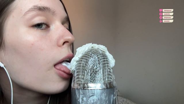 ASMR Whipped Cream Licking (ликинг взбитых сливок)