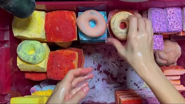 ASMR Crush Chalk 🟨🟥🍩🍩🟦