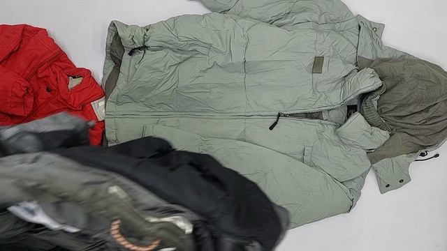 Куртки брендовые зимние  секонд оптом 2 пак