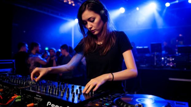 Annie Lew _ Techno DJ Set _ SECTION. _ August 2026