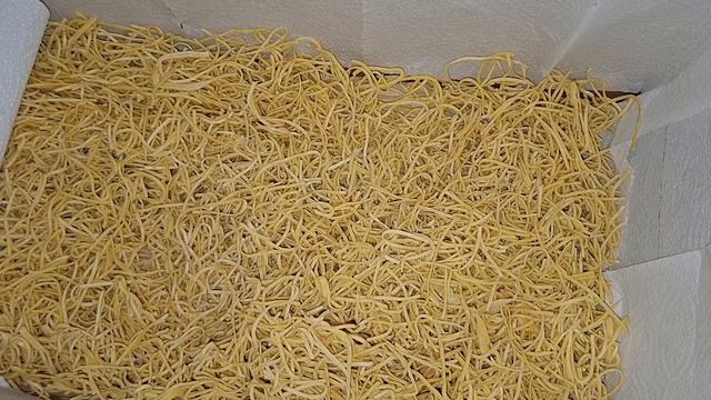сложный опорос свиноматки/готовлю лапшу на гусиных яйцах