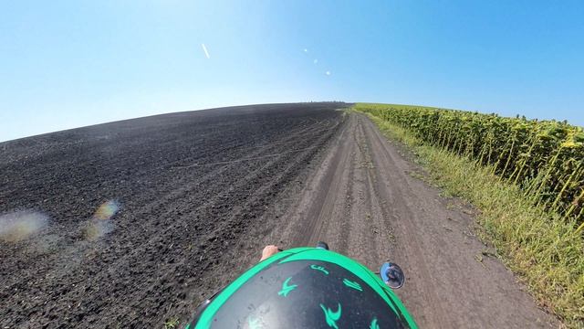 На мопеде по полям с ветерком и камерой Insta360