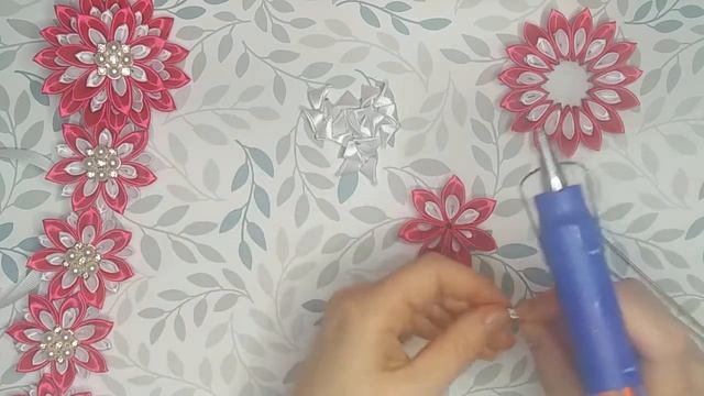 Ленты в косу.