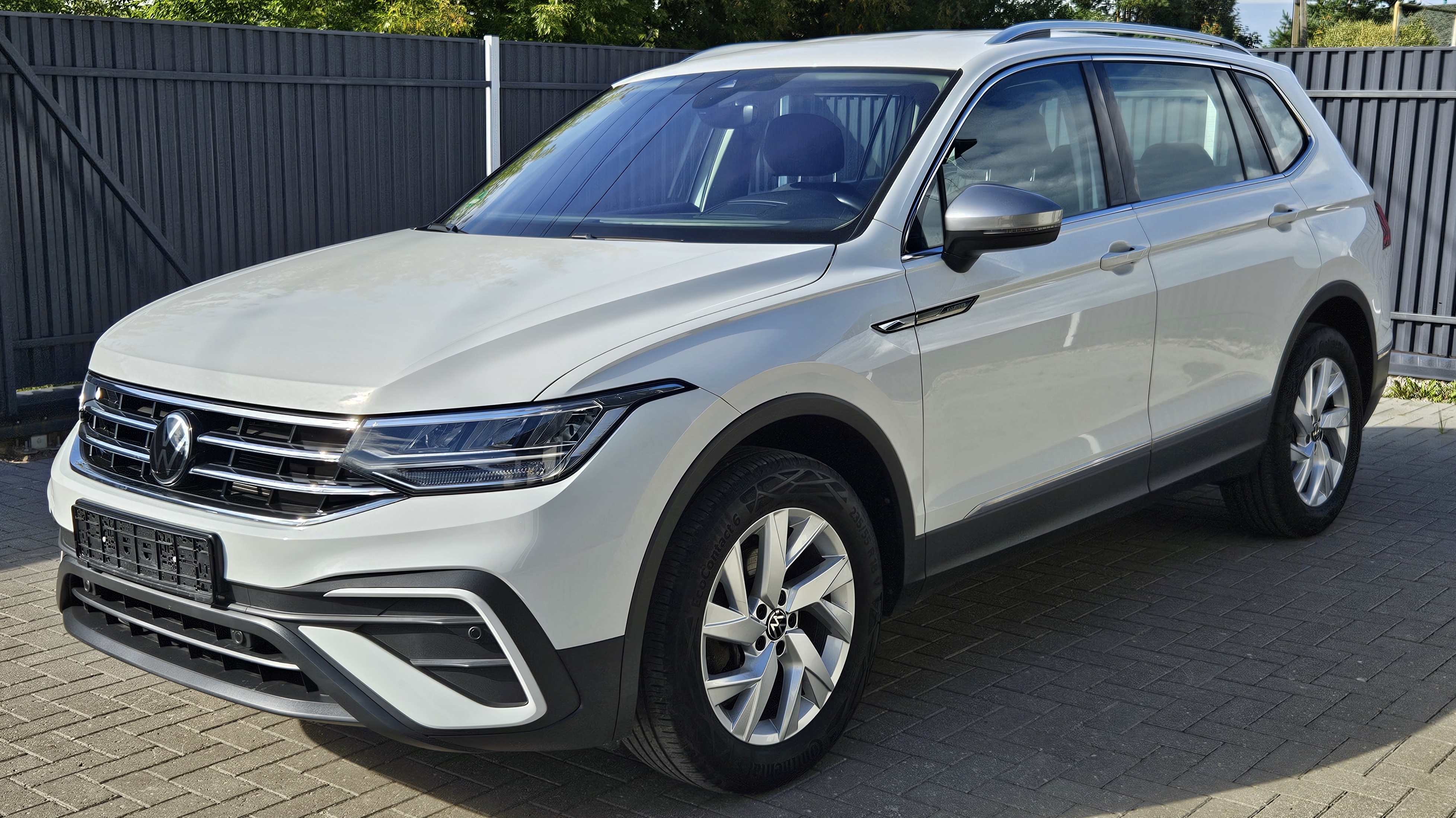 VW Tiguan Allspace 2021! 1.5 TSi 150 л.c. 6MT. Проекция, камера, Led  фары, подогревы, АСС, R18.