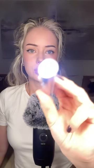 АСМР Следуй за светом 💡