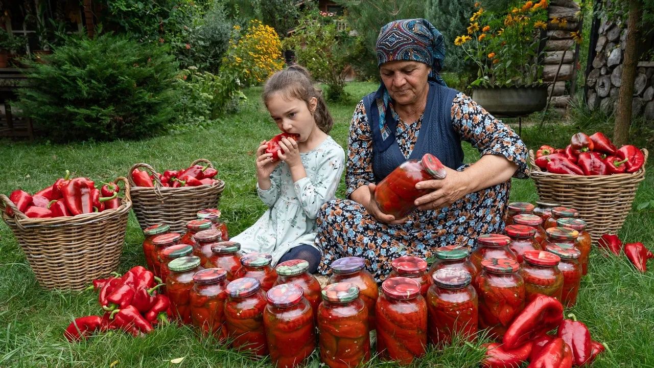 Жизнь в деревне. From Garden To Jar ｜ Preserving Bell Peppers For Winter   🫙🌶️🍃