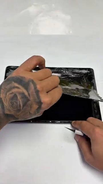 I’ve Never Seen Someone Do This To An Ipad 😳 #shorts