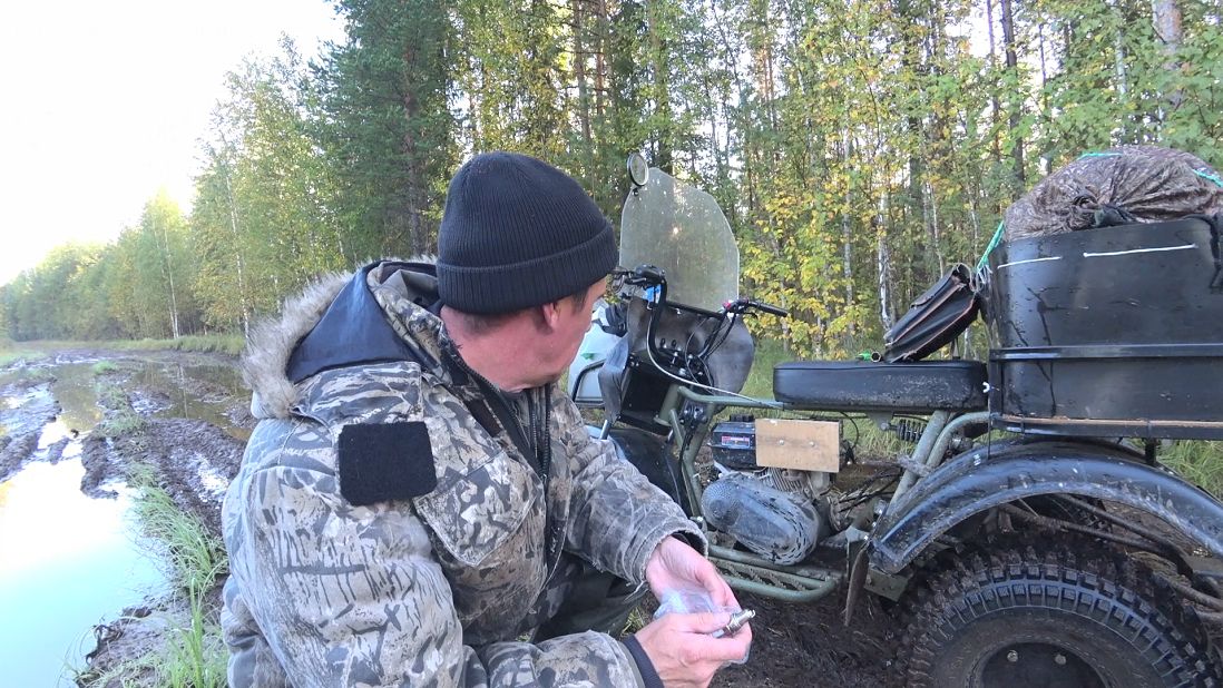 Здравствуй избушка, приехал с ночёвкой. Взял ружьё и пошёл на охоту. 1 серия